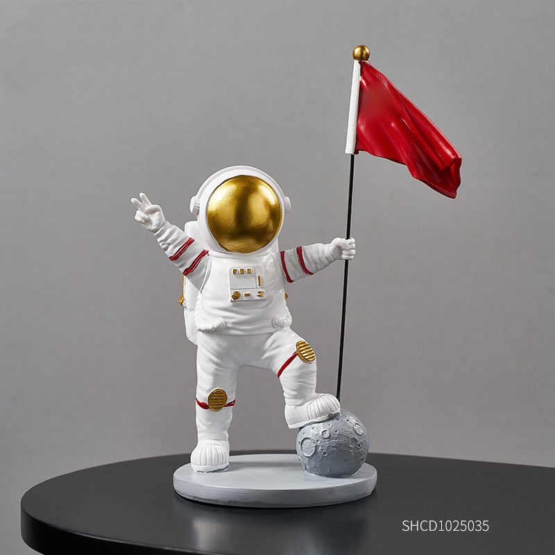 Astronaut Clock Ornaments Desktop Creative Small Clock
