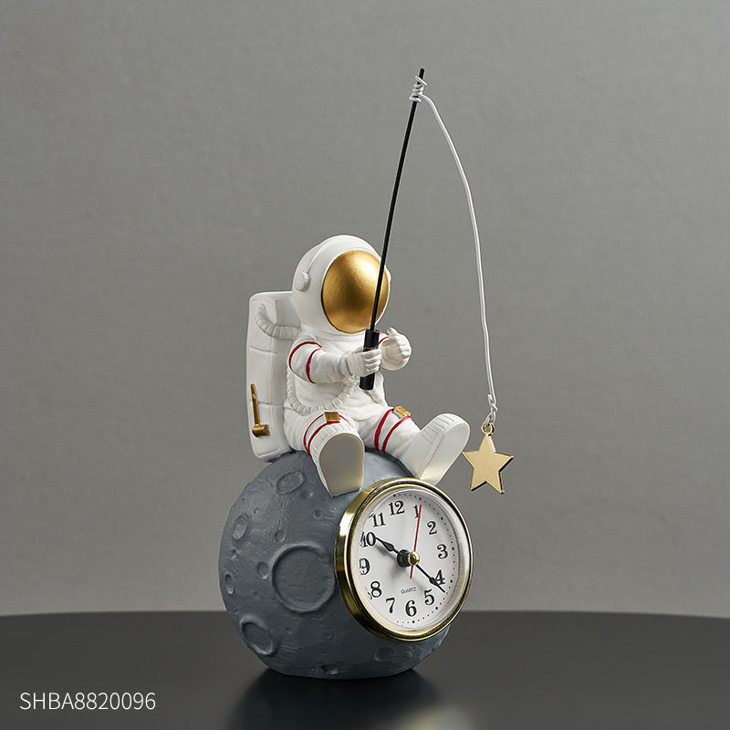 Astronaut Clock Ornaments Desktop Creative Small Clock