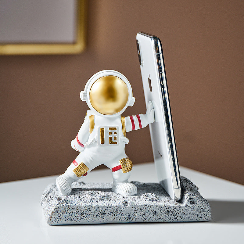 Astronaut Clock Ornaments Desktop Creative Small Clock
