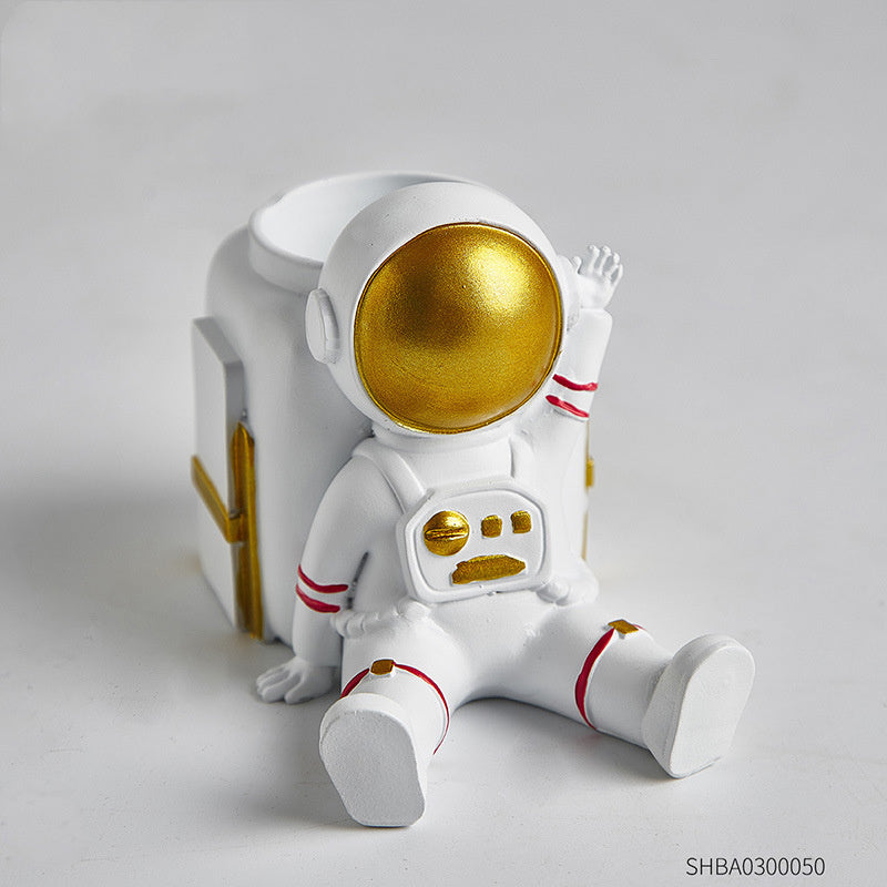 Astronaut Clock Ornaments Desktop Creative Small Clock