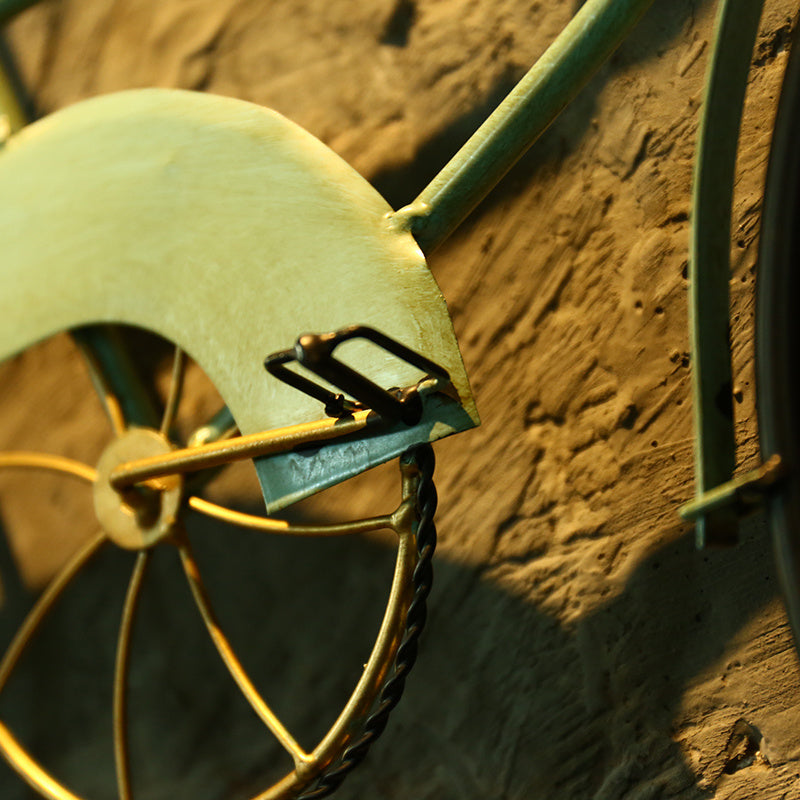 Retro Bike Wall Clock Mural Hanging Wall Clock Living Room Decor Pendant Vintage Watch Ornaments Personality Home Decoration