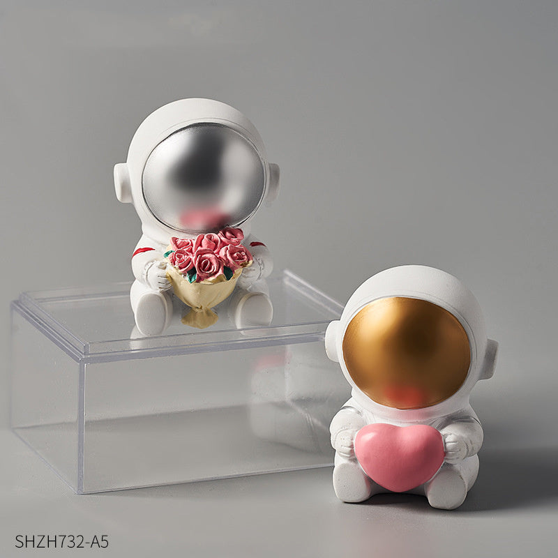 Astronaut Clock Ornaments Desktop Creative Small Clock