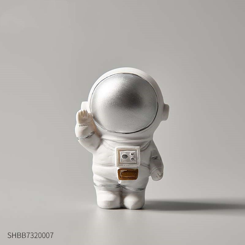 Astronaut Clock Ornaments Desktop Creative Small Clock