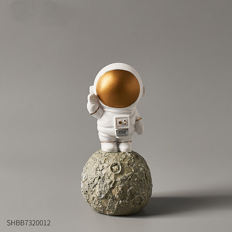 Astronaut Clock Ornaments Desktop Creative Small Clock